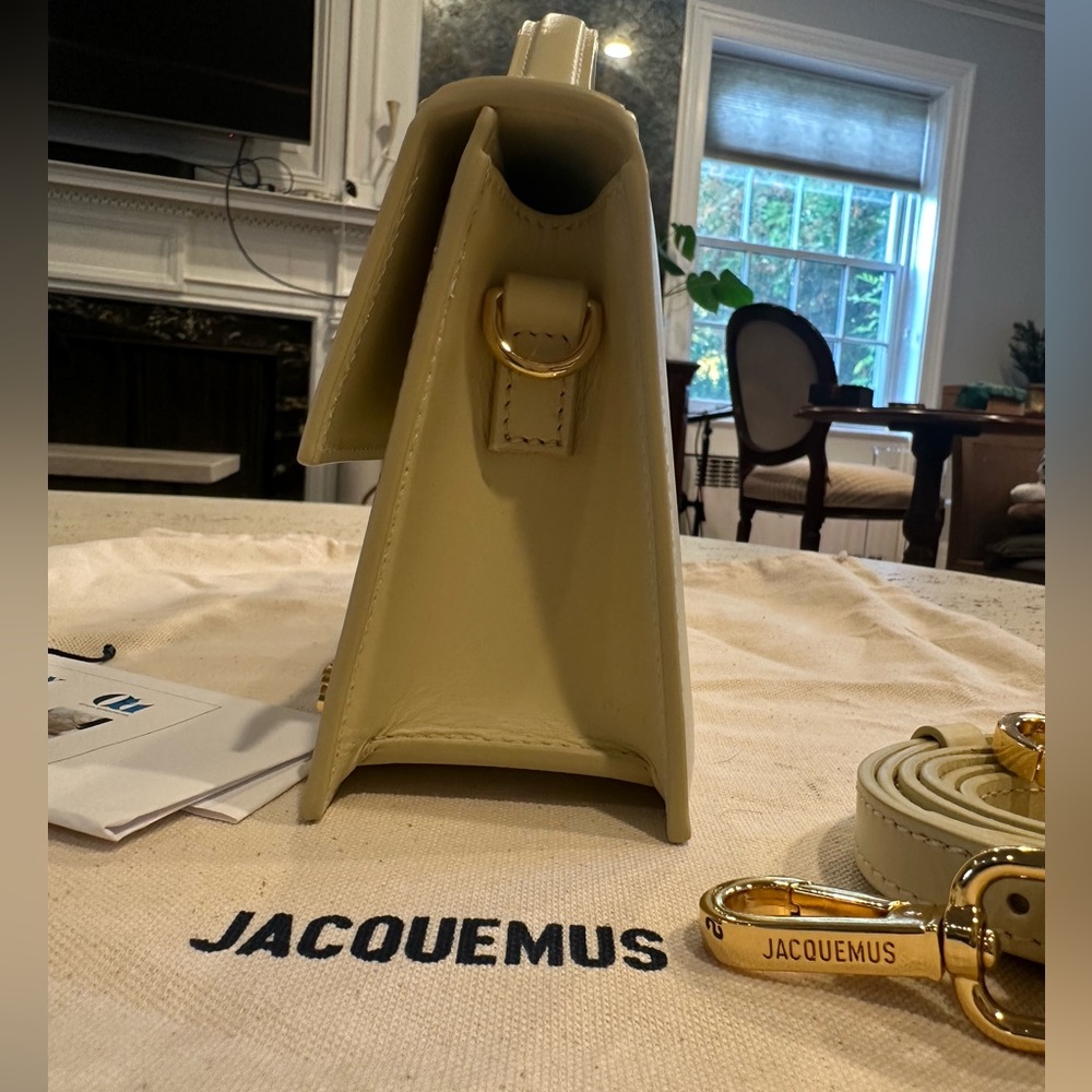 NWT + COA Jacquemus Le GRAND Bambino Satchel Ivory w Gold Accents - Picture 9 of 14